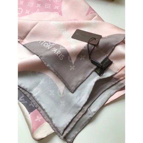 Replica Kaleidogram Monogram Shawl M70666