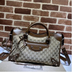 Replica Borsa Hacker Project media Neo Classic 681695 Marrone