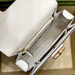 Replica Borsa Small Top Handle Con Bamboo 675797 Cream