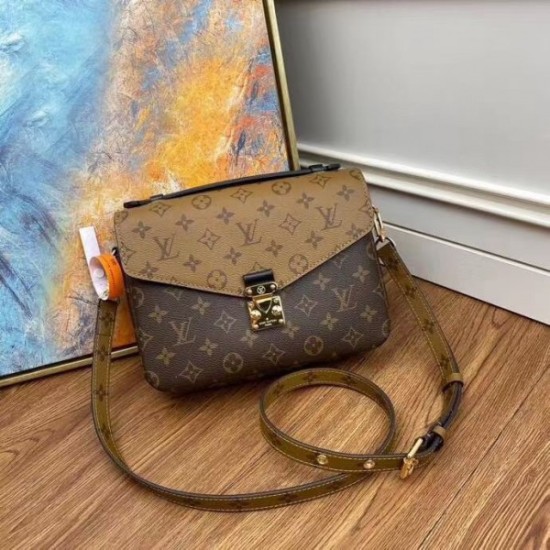 Replica Pochette Metis Borsa Monogram Reverse M44876