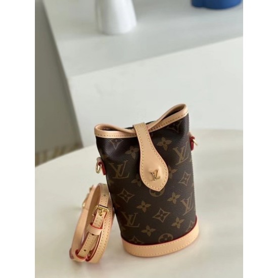 Replica Fold Me Pouch Monogram Canvas M80874