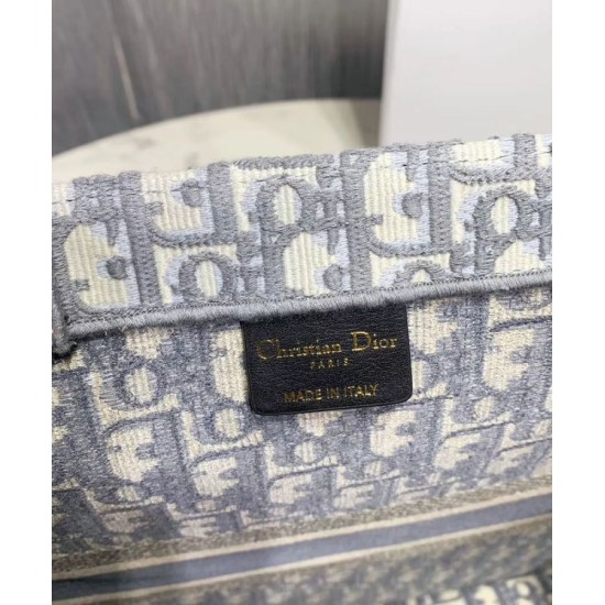 Replica Tote libro Christian Dior con ricamo obliquo Dior grigio