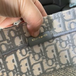 Replica Borsa tote Christian Dior con ricamo obliquo Dior grigia