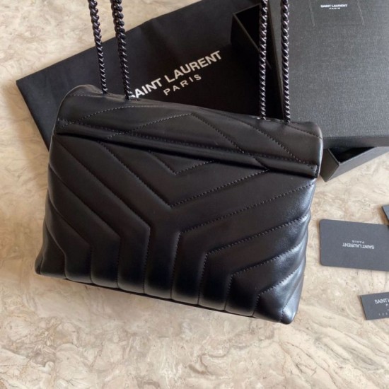 Replica Borsa a tracolla Monogram con busta lunga YSL Saint Laurent Nera