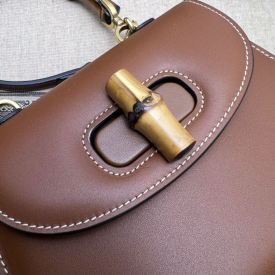 Replica Borsa Gucci Bamboo 1947 mini con manico superiore 686864 Claret