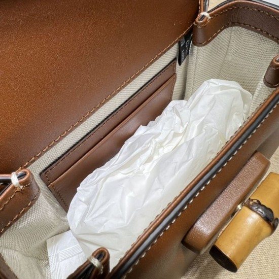 Replica Borsa Gucci Bamboo 1947 mini con manico superiore 686864 Claret
