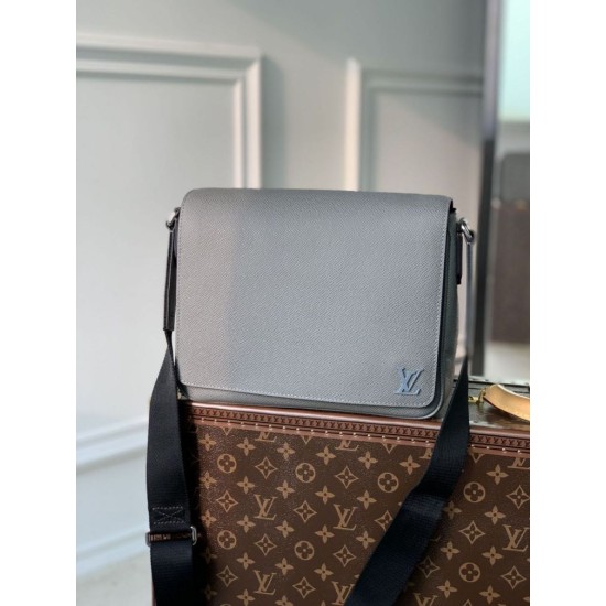Replica Louis Vuitton Distretto PM Taiga Borsa M30851