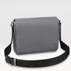 Replica Louis Vuitton Distretto PM Taiga Borsa M30851