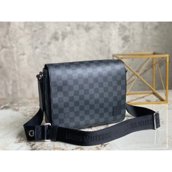 Replica Borsa Louis Vuitton District PM Damier Grafite N42710