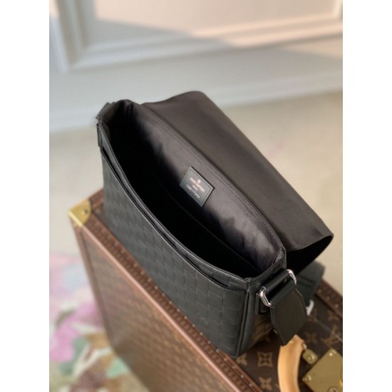 Replica Borsa Louis Vuitton District PM Damier Infini N42711 Replica Borsa Louis Vuitton District PM Damier Infini N42711