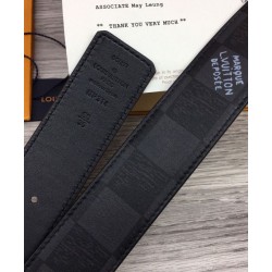 Replica Cintura reversibile Louis Vuitton con iniziali LV da 40 mm nera
