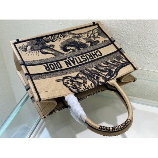 Replica Dior Medium Book Tote Macro Toile de Jouy Borsa con ricamo tigre