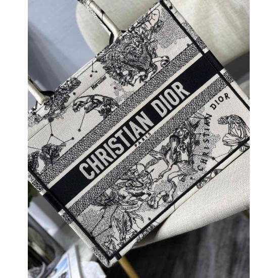 Replica Borsa tote media Dior Book Toile de Jouy Zodiac ricamo bianco