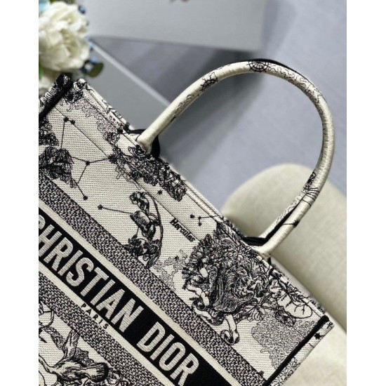 Replica Borsa tote media Dior Book Toile de Jouy Zodiac ricamo bianco