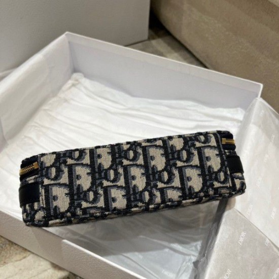 Replica Borsa Dior 30 Montaigne Box Dior Oblique Jacquard Blu