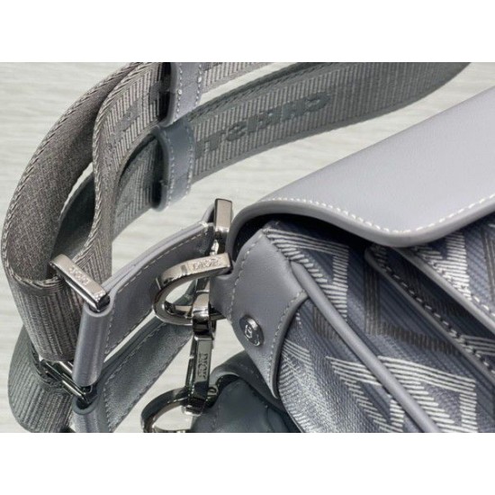 Replica Dior Hit the Road CD Diamond Canvas Messenger Borsa da uomo grigia