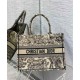Replica Christian Dior Medium Dior Book Tote Crema Replica Christian Dior Medium Dior Book Tote Crema