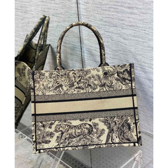 Replica Christian Dior Medium Dior Book Tote Crema Replica Christian Dior Medium Dior Book Tote Crema