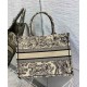 Replica Christian Dior Medium Dior Book Tote Crema Replica Christian Dior Medium Dior Book Tote Crema