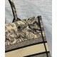 Replica Christian Dior Medium Dior Book Tote Crema Replica Christian Dior Medium Dior Book Tote Crema