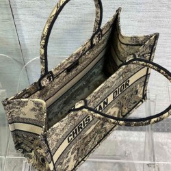 Replica Christian Dior Medium Dior Book Tote Crema