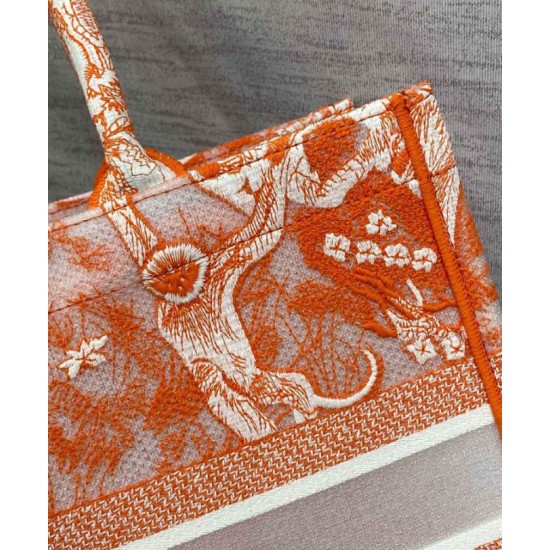 Replica Christian Dior Medium Dior Book Tote arancione