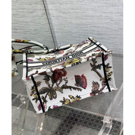 Replica Christian Dior Small Dior Book Tote Crema Replica Christian Dior Small Dior Book Tote Crema