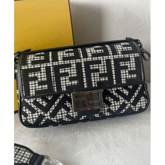 Replica Borsa Baguette Fendi 8BR600 Nera