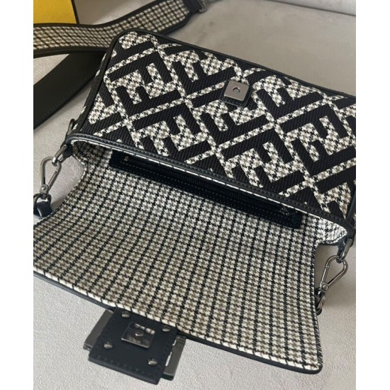 Replica Borsa Baguette Fendi 8BR600 Nera