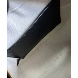 Replica Borsa a tracolla in pelle Gucci GG Matelasse 702234 nera