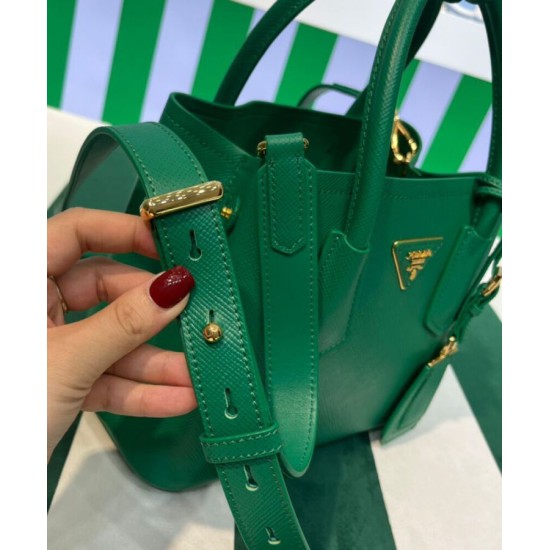 Replica Mini Borsa Prada Doppia In Pelle Saffiano Verde Replica Mini Borsa Prada Doppia In Pelle Saffiano Verde