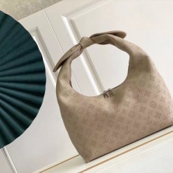 Replica Borsa Louis Vuitton Why Knot MM in pelle Mahina M20787
