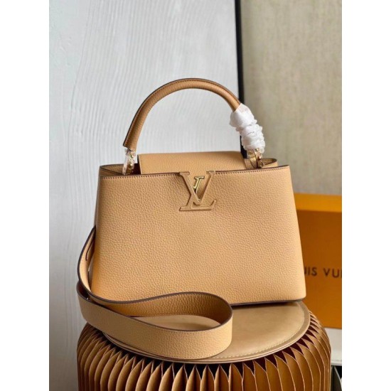 Replica Borsa MM Louis Vuitton Capucines In Pelle Taurillon M59227