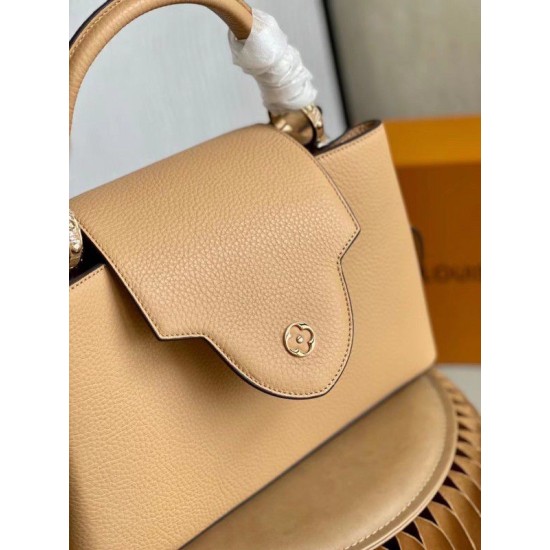 Replica Borsa MM Louis Vuitton Capucines In Pelle Taurillon M59227