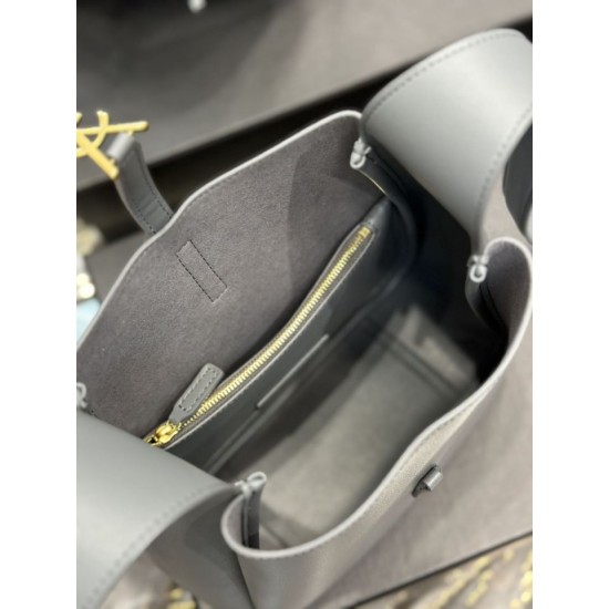 Replica YSL Saint Laurent Le 5 À 7 Cassandre Hobo Secchiello Piccola Borsa Morbida Pelle Liscia Grigia Replica YSL Saint Laurent Le 5 À 7 Cassandre Hobo Secchiello Piccola Borsa Morbida Pelle Liscia Grigia
