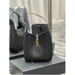 Replica YSL Saint Laurent Le 5 À 7 Cassandre Hobo Borsa Secchiello Morbida Piccola Pelle Liscia Nera