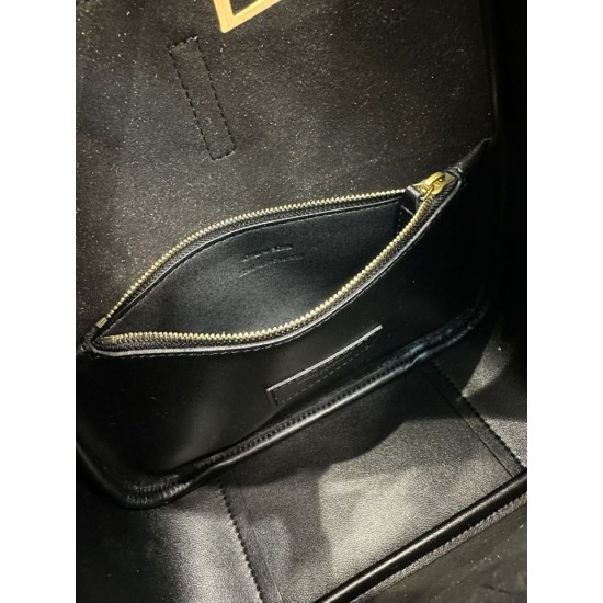 Replica YSL Saint Laurent Le 5 À 7 Cassandre Hobo Borsa Secchiello Morbida Piccola Pelle Liscia Nera