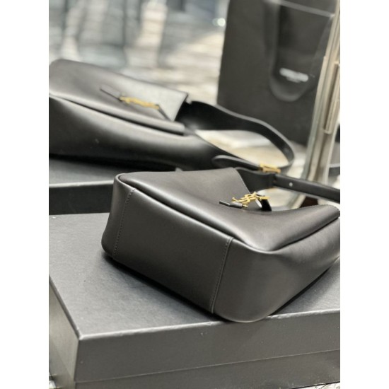 Replica YSL Saint Laurent Le 5 À 7 Cassandre Hobo Borsa Secchiello Morbida Piccola Pelle Liscia Nera