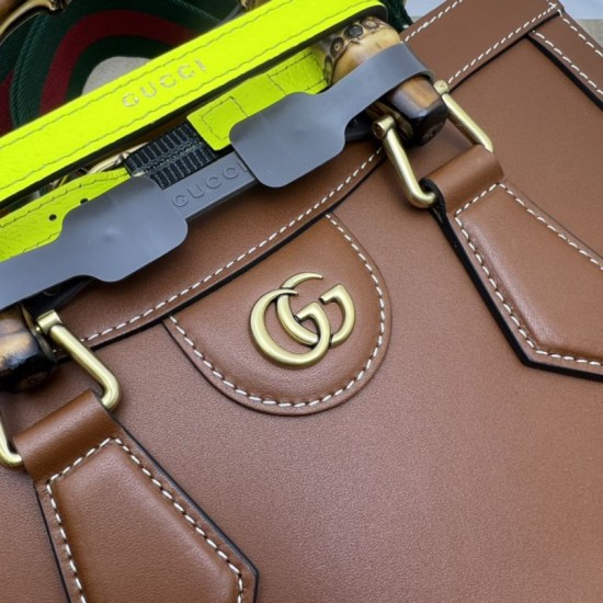 Replica Borsa tote piccola Gucci Diana 702721 Marrone