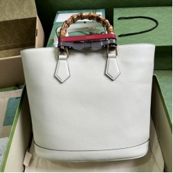 Replica Borsa tote media Gucci Diana 750394 Bianca