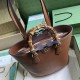 Replica Borsa tote media Gucci Diana 750394 Marrone