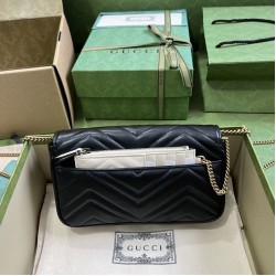 Replica Portafoglio con catena mini porta carte Gucci GG Marmont 751526 Nero Replica Portafoglio con catena mini porta carte Gucci GG Marmont 751526 Nero