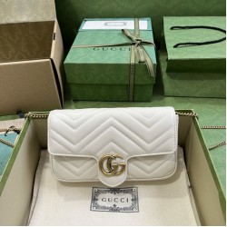 Replica Portafoglio con catena mini porta carte Gucci GG Marmont 751526 Bianco