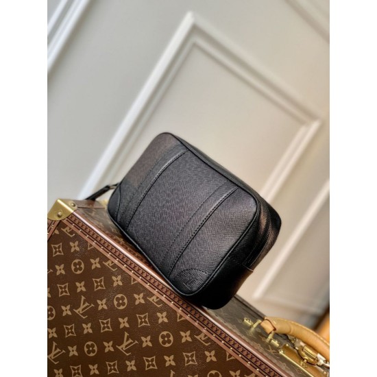 Replica Borsa Louis Vuitton Pochette Kasai da uomo M82078 Replica Borsa Louis Vuitton Pochette Kasai da uomo M82078