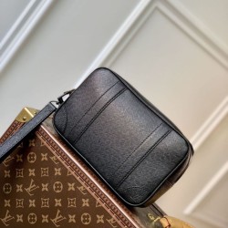 Replica Borsa Louis Vuitton Pochette Kasai da uomo M82078