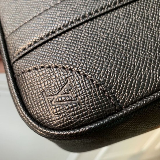 Replica Borsa Louis Vuitton Pochette Kasai da uomo M82078 Replica Borsa Louis Vuitton Pochette Kasai da uomo M82078