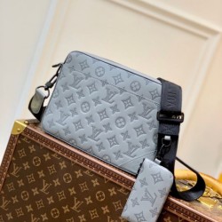 Replica Borsa da uomo Louis Vuitton Duo Messenger con monogramma M46104
