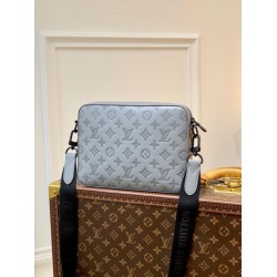 Replica Borsa da uomo Louis Vuitton Duo Messenger con monogramma M46104