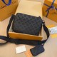 Replica Borsa da uomo Louis Vuitton Trio Messenger G65 M46602