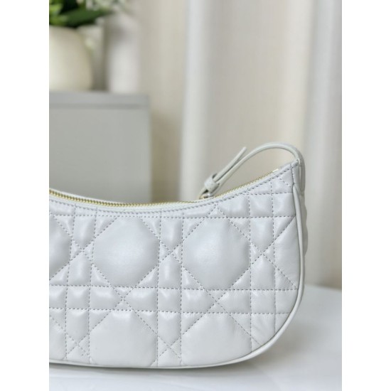 Replica Christian Dior CD Lounge Bag Supple Macrocannage Bianco